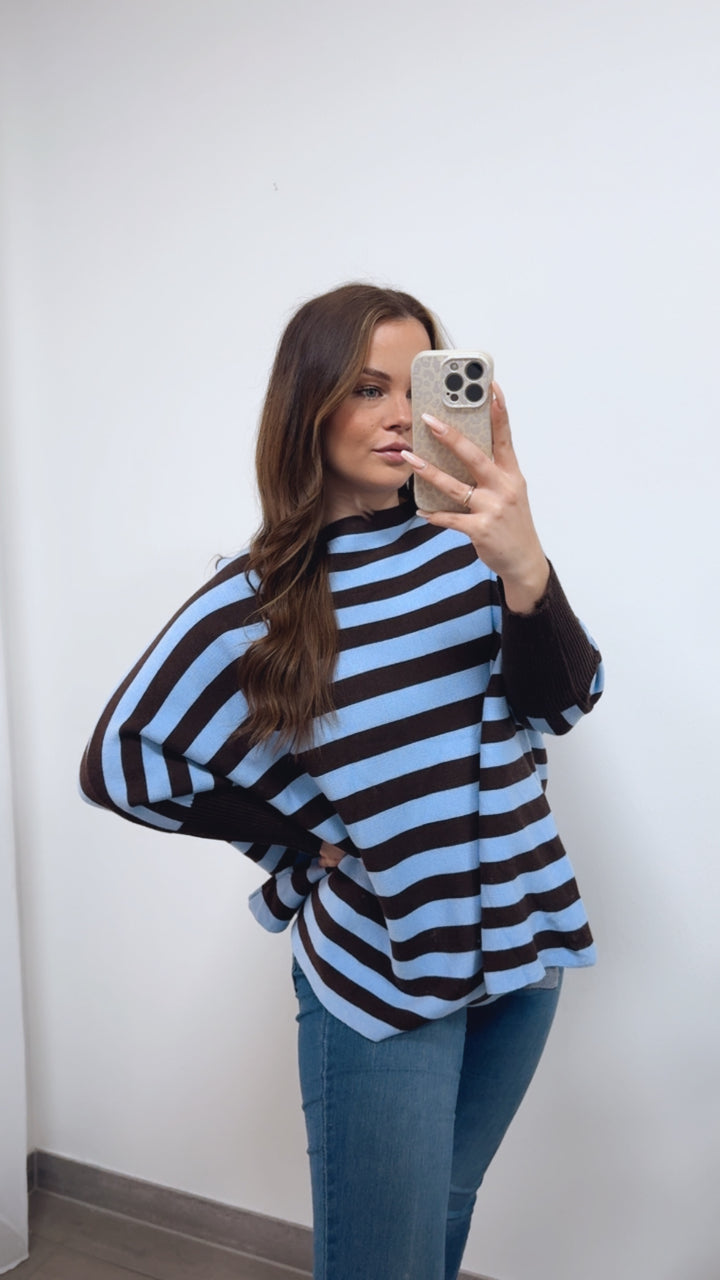 STREIFEN ultra weicher Pullover mit Fledermausärmeln / dunkel braun - hell blau Art. 14766