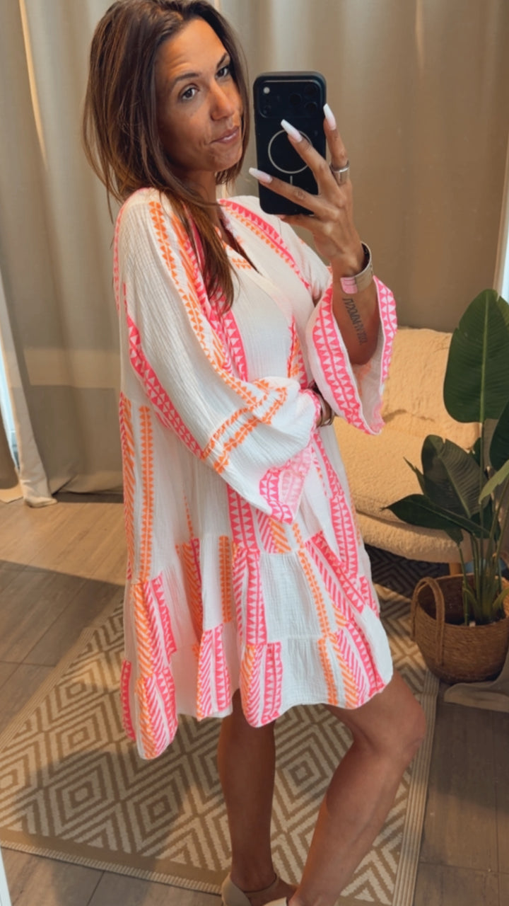 Musselin Kleid / Tunika mit Muster / weiss - Neon orange - Neon pink Art. 15259