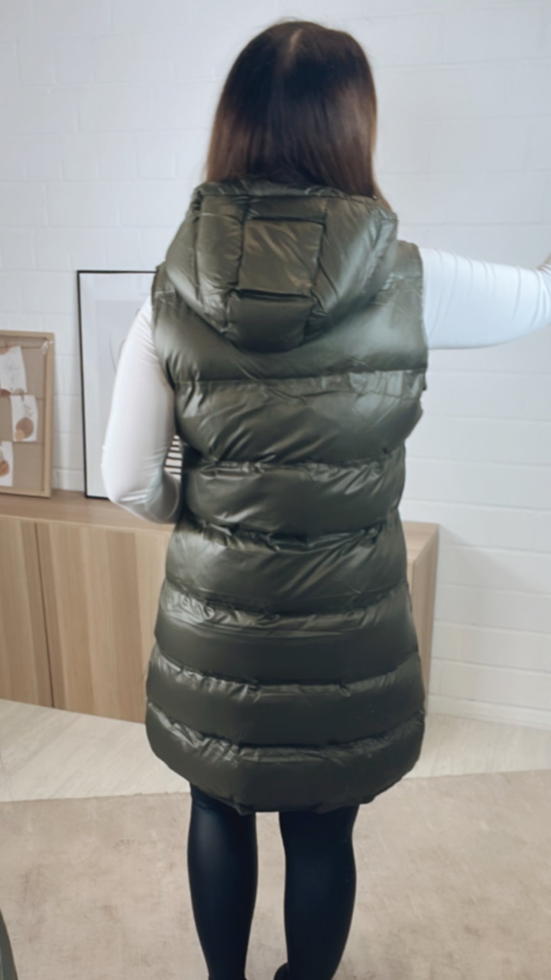 Weste in matt - glänzender Optik / khaki Art. 12939