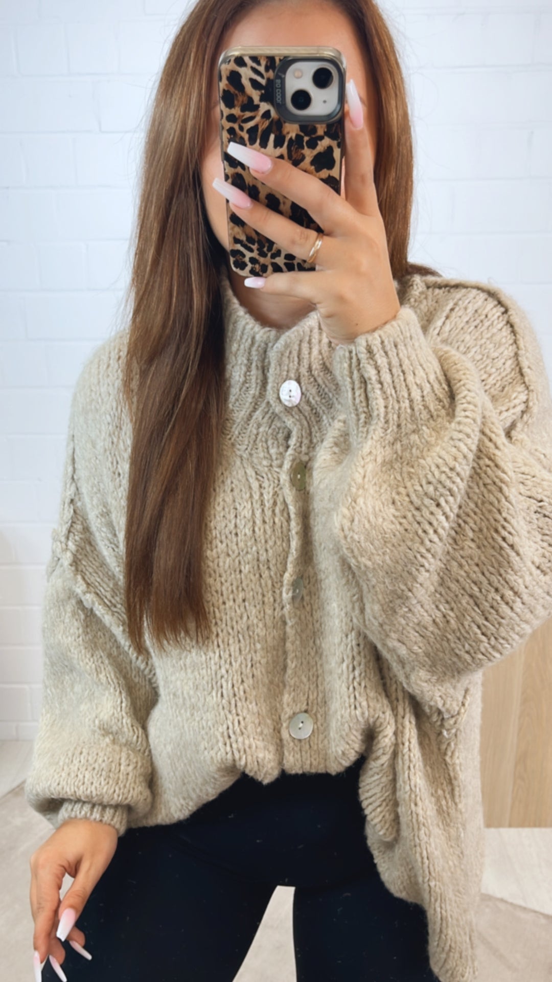 PERLMUTT KNÖPFE Kuschel Cardigan / beige Art. 12362