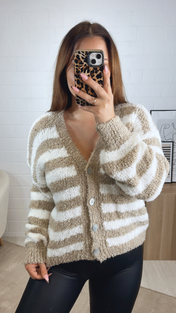 TEDDY STREIFEN Cardigan mit Perlmutt Knöpfen / beige - weiß Art. 12969