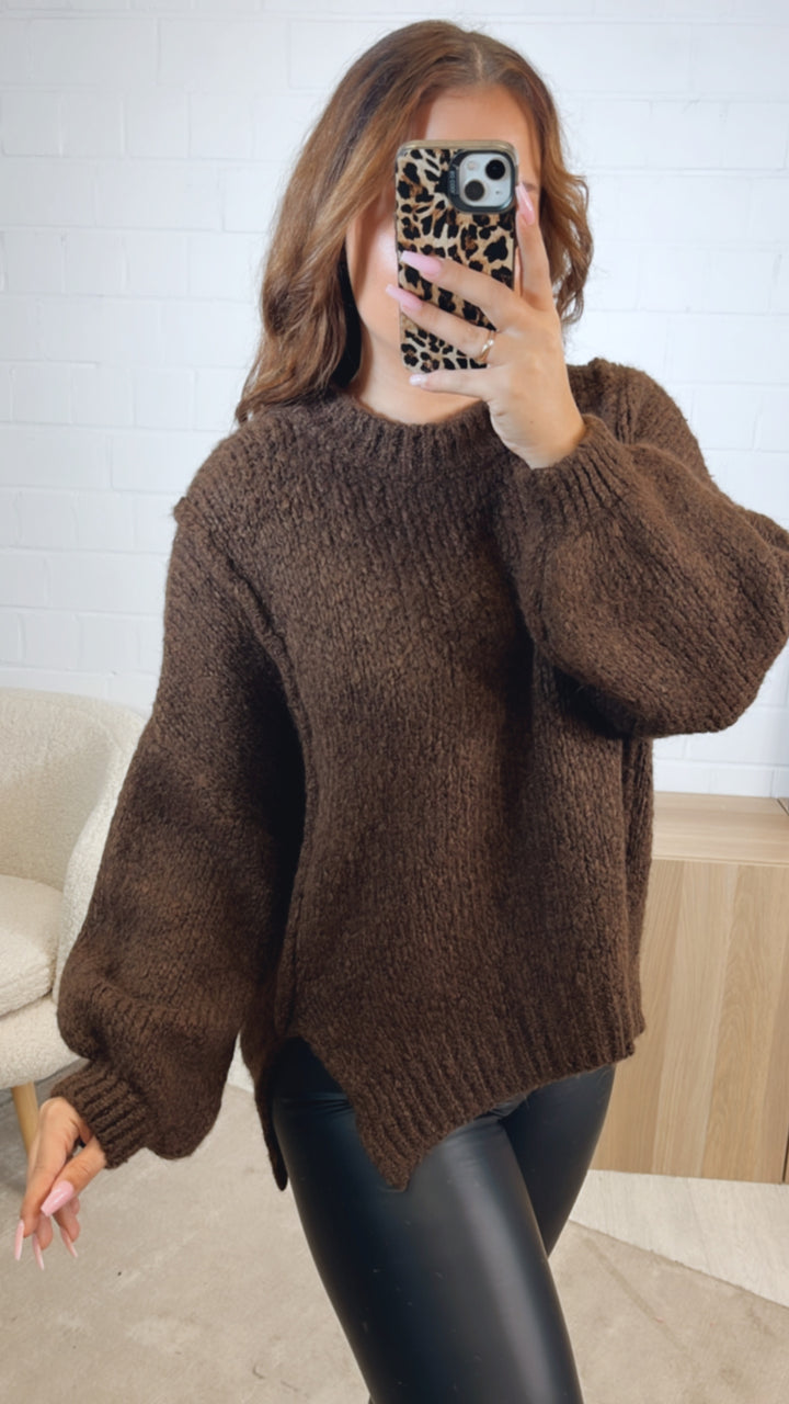 Strick Pullover, zweifacher Schlitz auf Vorderseite / dunkel braun Art. 12510