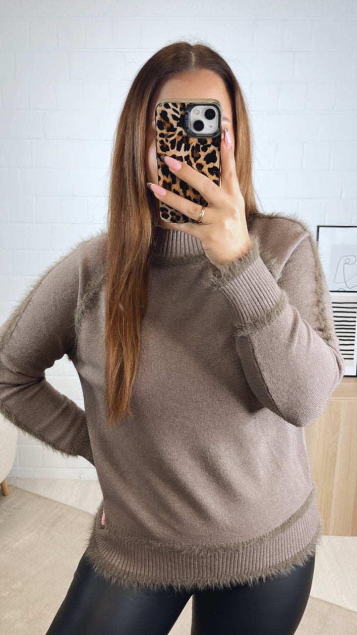 Pullover mit flauschigen Nähten / braun meliert - braun Art. 13034