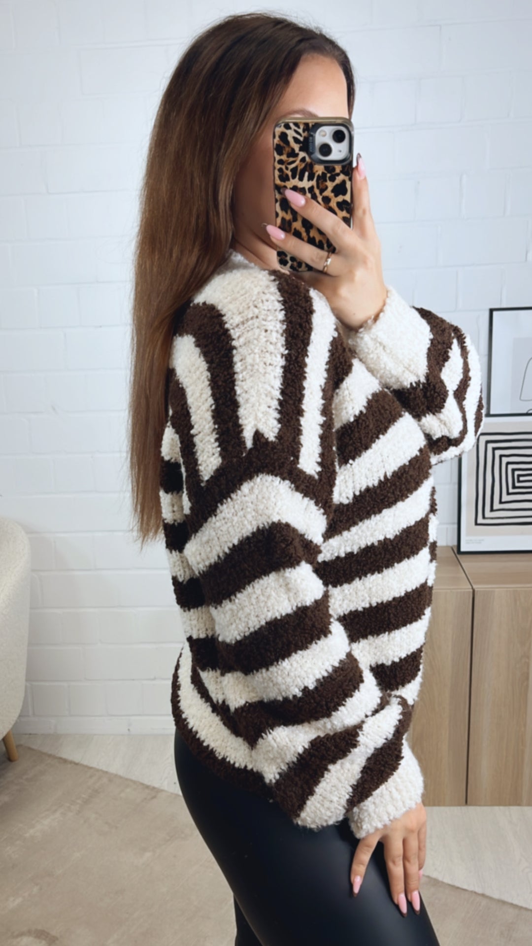 TEDDY STREIFEN Cardigan mit Perlmutt Knöpfen / weiss - Schoko braun Art. 13014