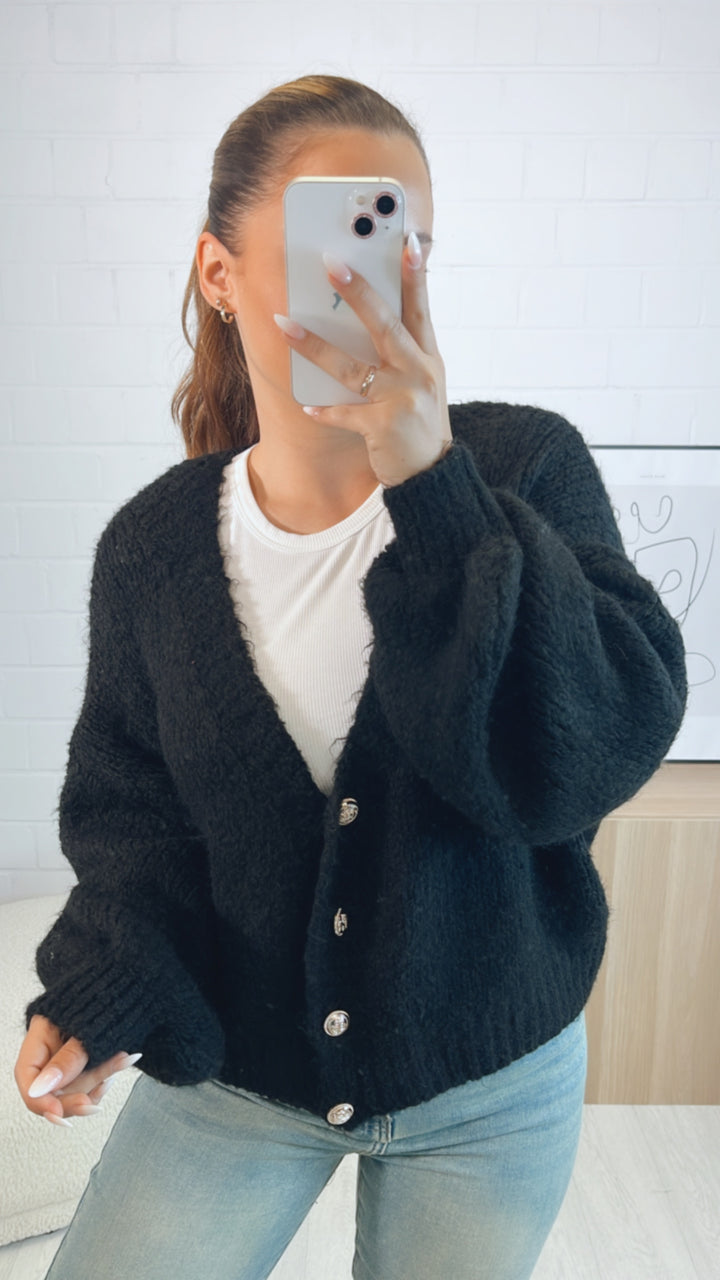 KURZER Cardigan mit goldenen Knöpfen, abgesetzter Bund und Ausschnitt / schwarz Art. 9433