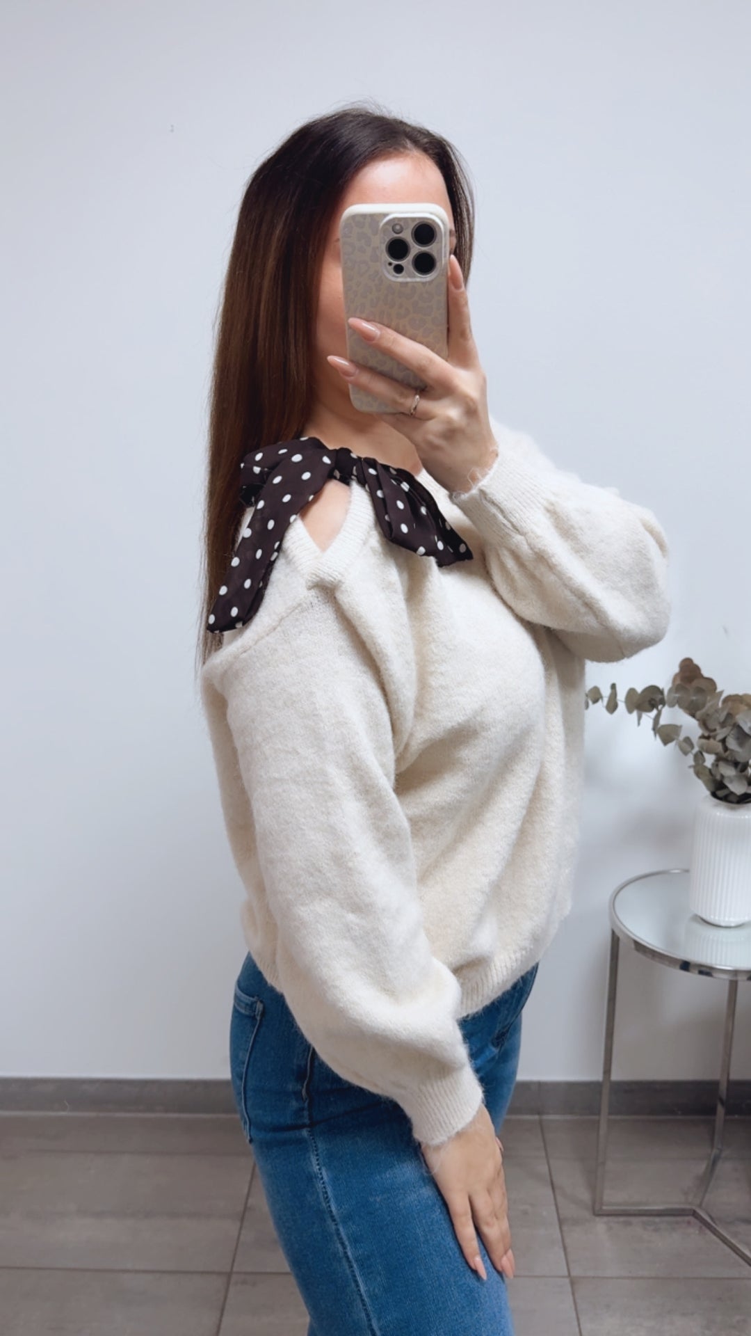 ONE SHOULDER Pullover, Punkte Schleife / wollweiss creme Art. 13816