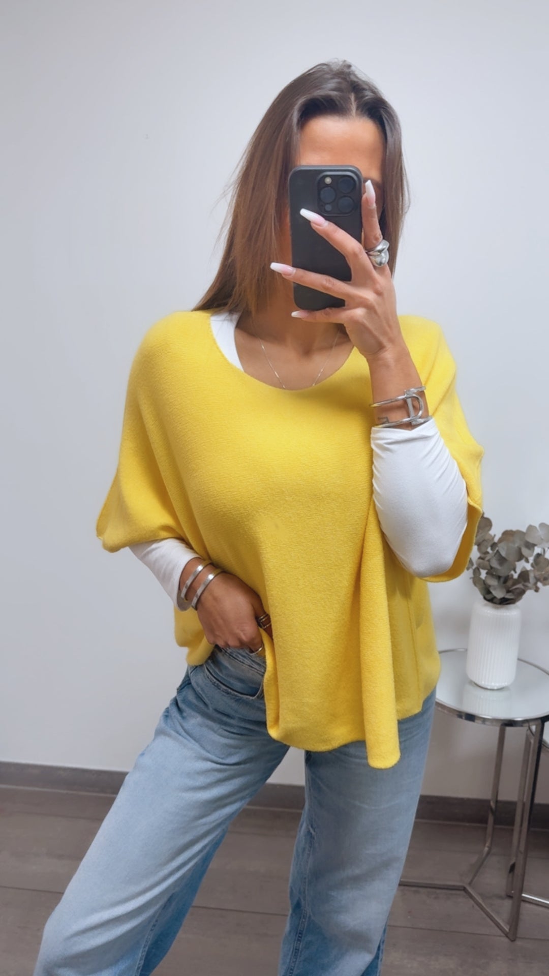 RUNDAUSSCHNITT ultra weiches T-Shirt Oberteil / gelb Art. 13795