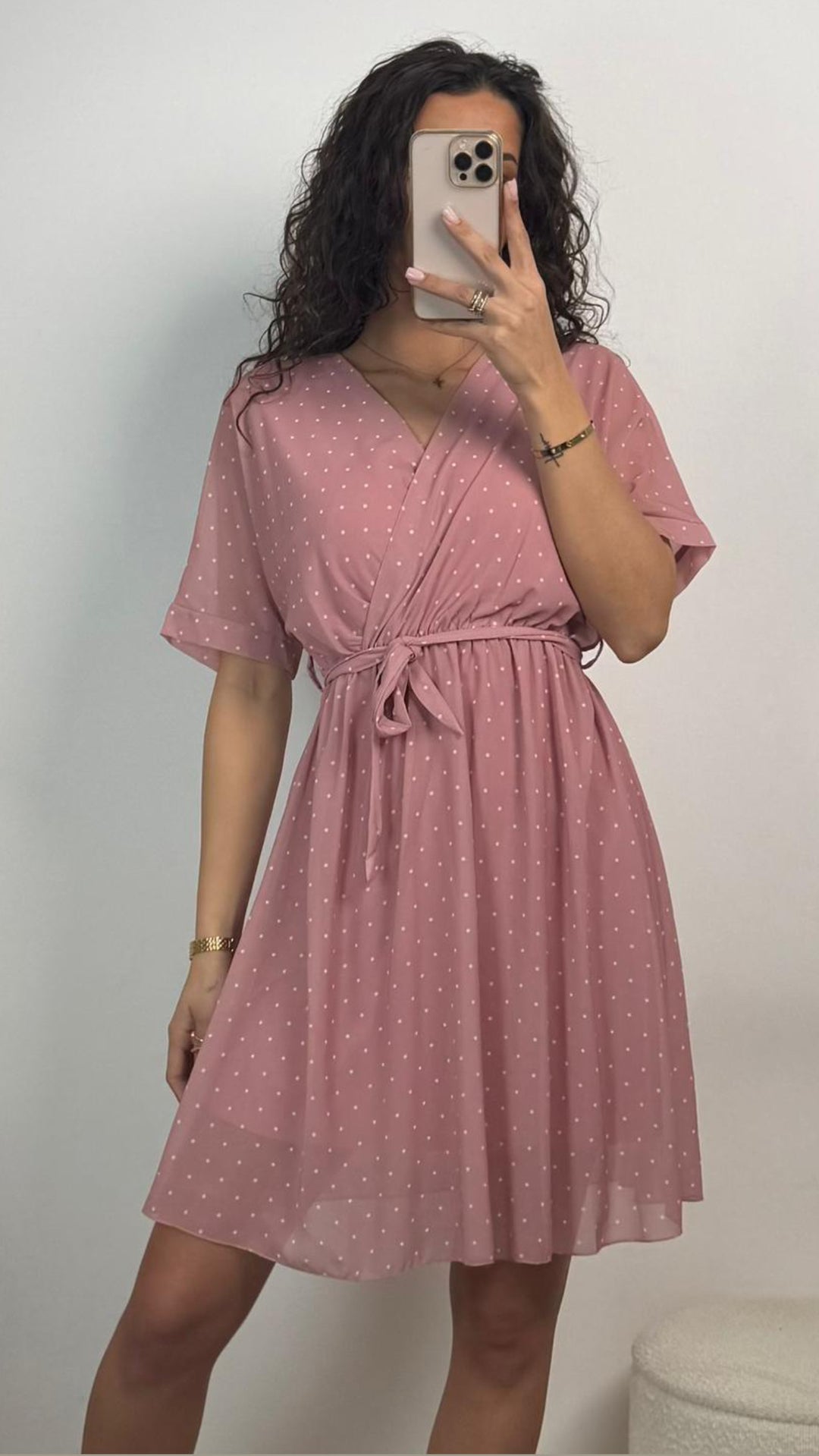 PUNKTE CHIFFON Kleid mit kurzen Ärmeln / puder Art.16095