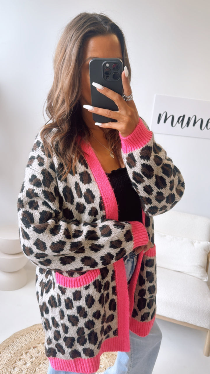 LEO mittellang geschnittener Cardigan / grau - braun - schwarz - neon pink Art. 10823