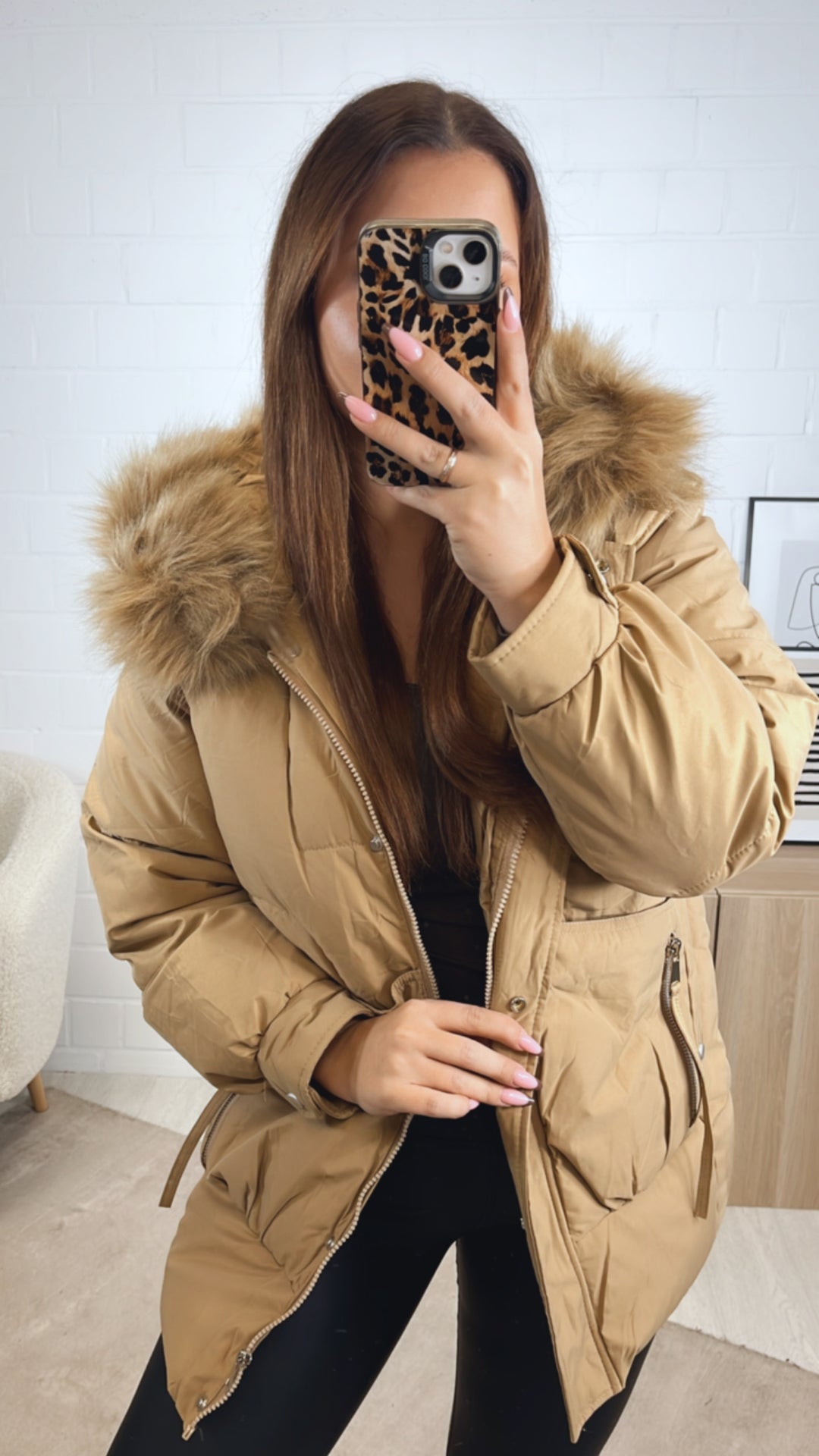 mittellange Stepp Jacke, abnehmbarer Kapuzenkragen / camel - sand Art. 12869