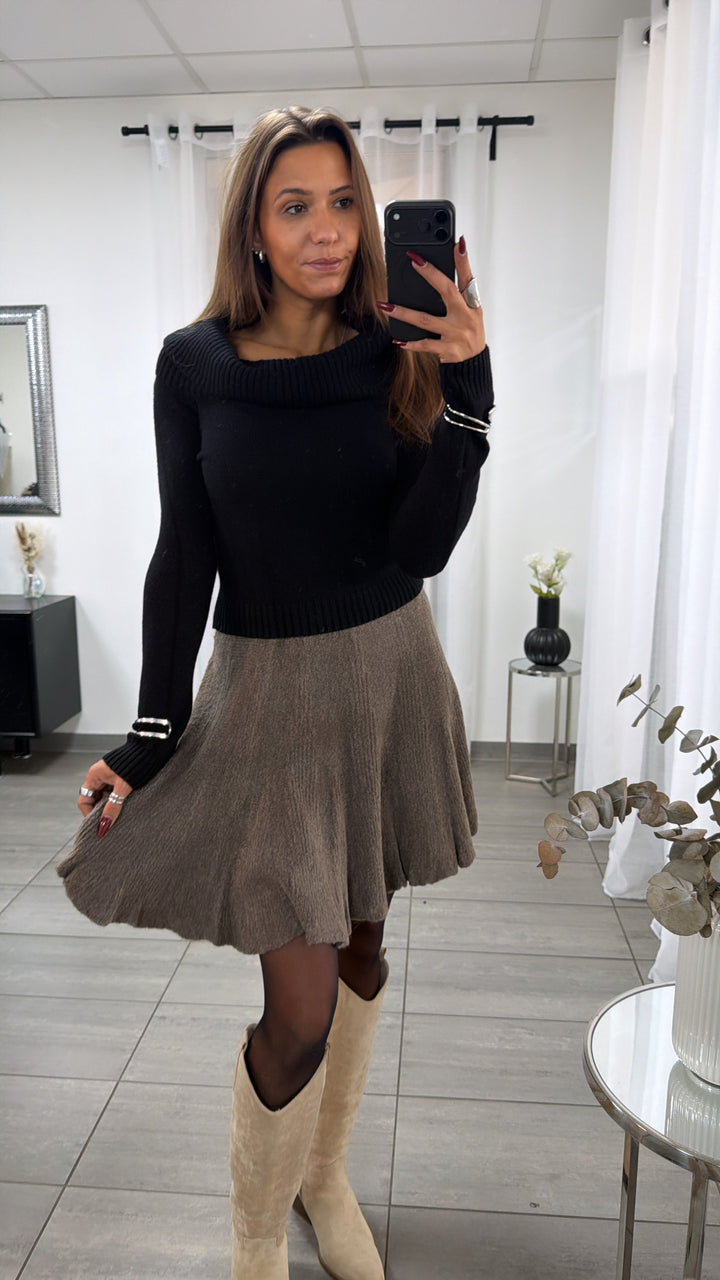 kurzer Strick Pullover mit variablem Schalkragen / schwarz Art. 16723
