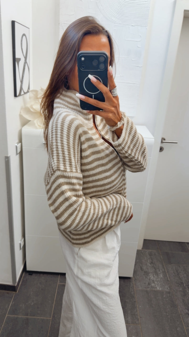 STREIFEN Strick Jacke mit Stehragen und Reißverschluss / beige - weiss Art. 16127