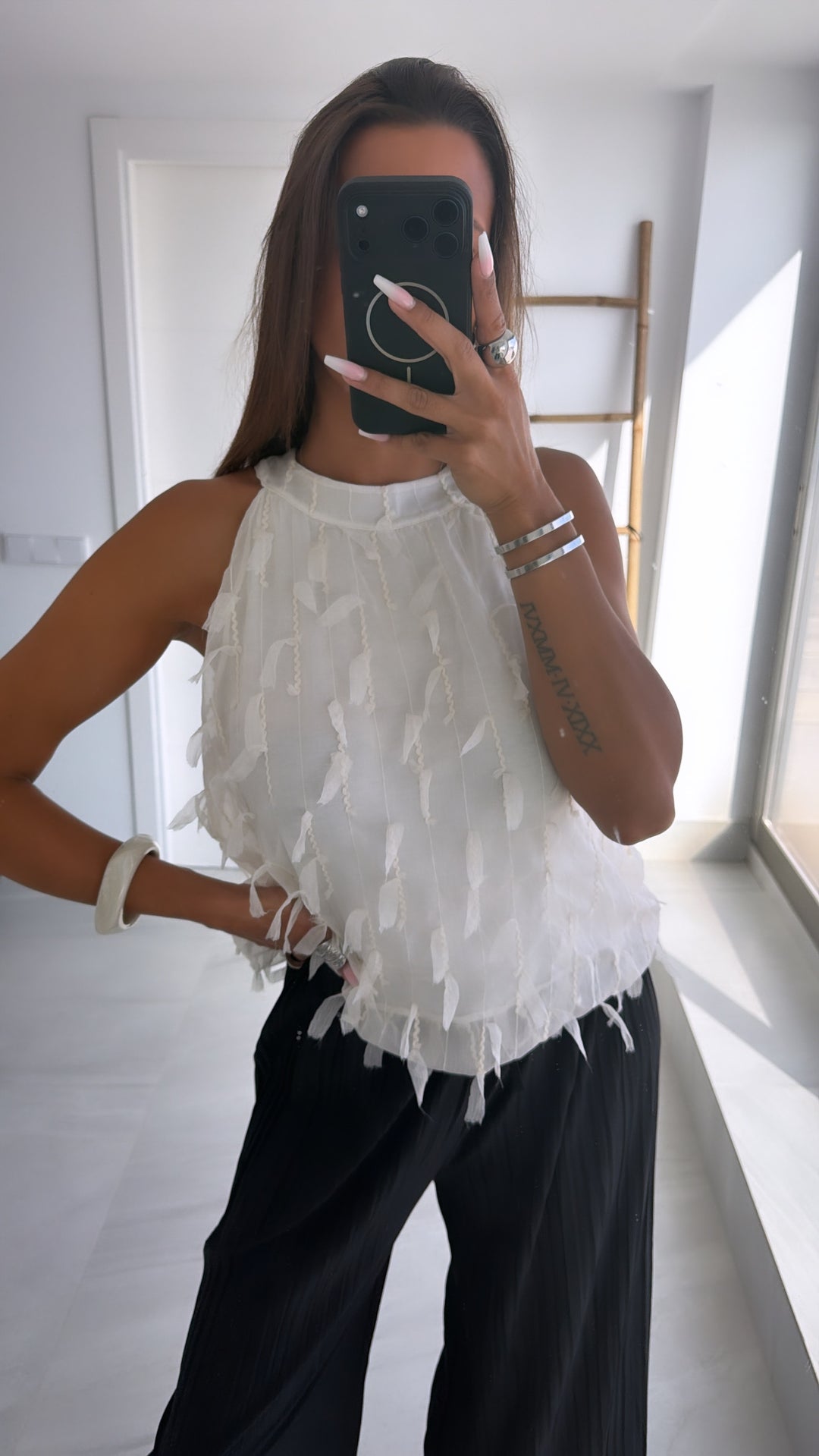 VORBESTELLUNG Federleichtes Chiffon-Top - weiss / Art. 15201