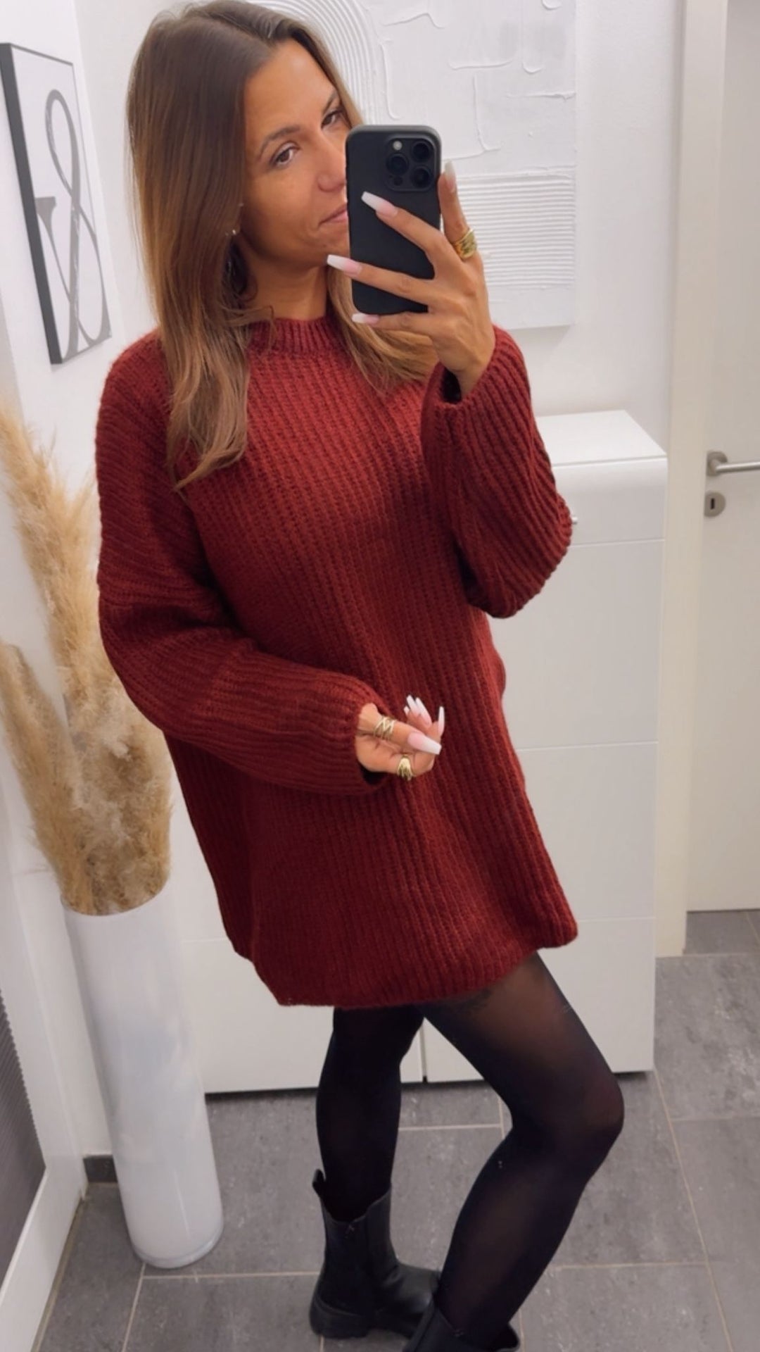 gradliniges Strick Kleid / Long Pullover mit weitem Arm, Rundausschnitt / Bordeaux rot Art. 12800