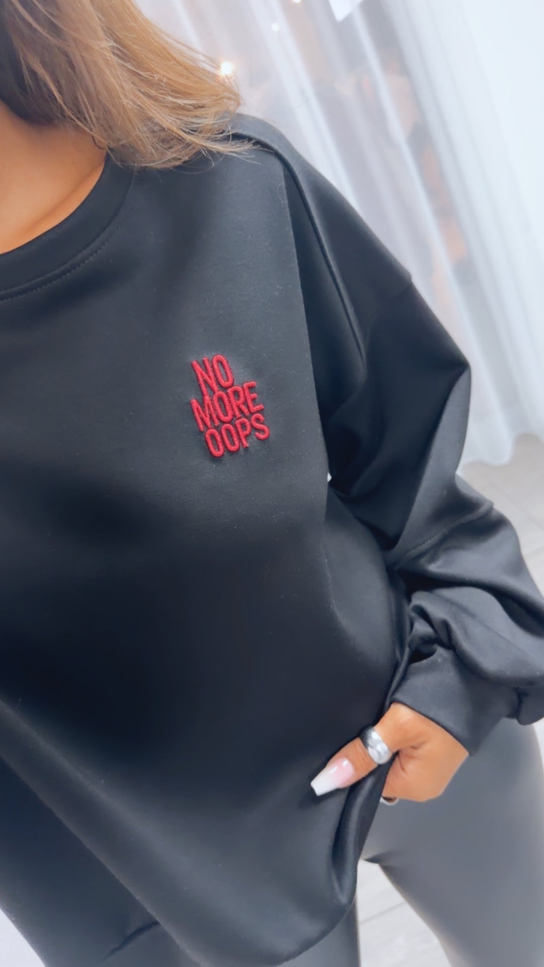 Sweater mit Statement / schwarz Art.16296