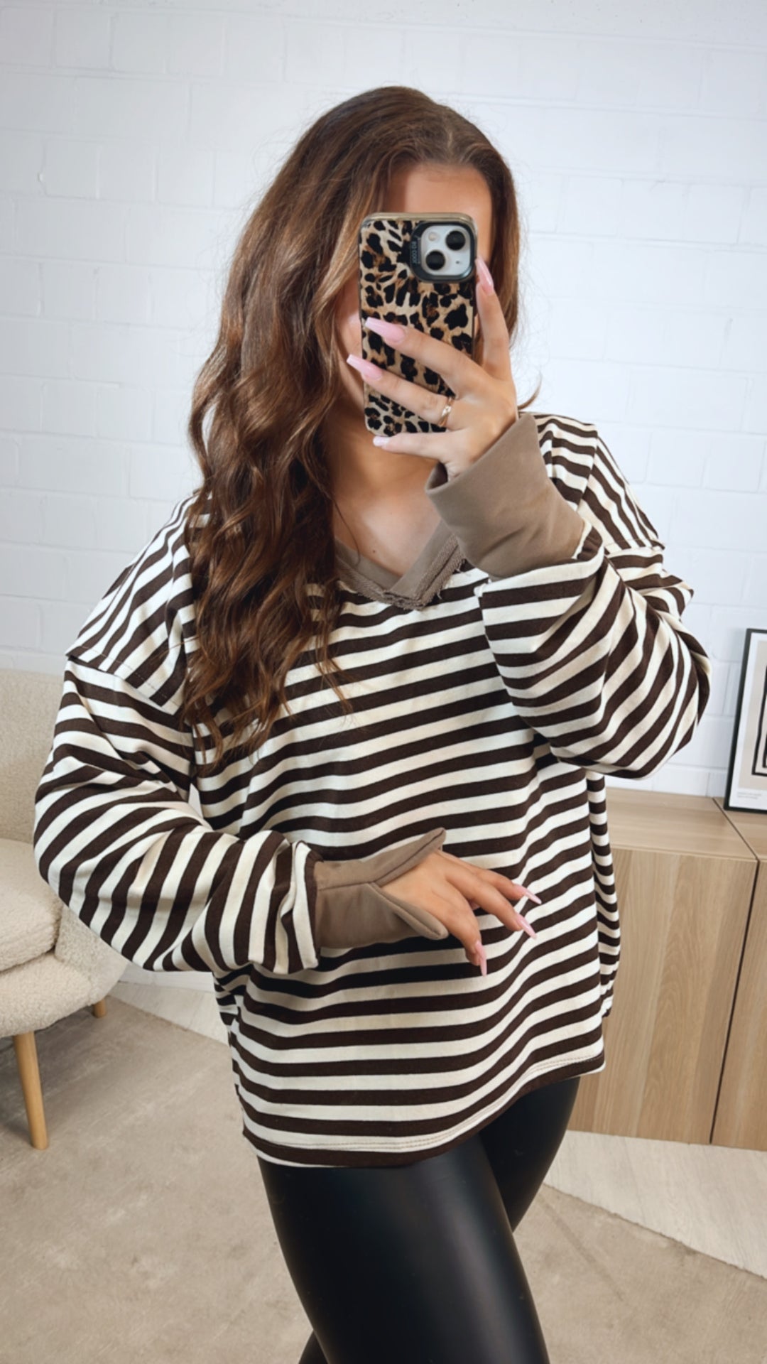 STREIFEN Sweater mit used V-Ausschnitt / Schoko braun - creme - taupe Art. 12599