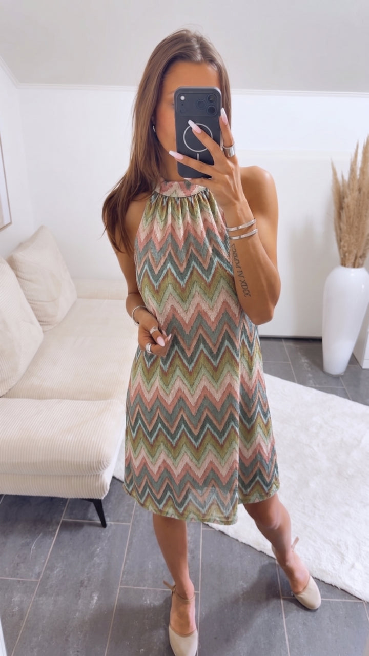 Kurzes, fließendes Kleid ZICKZACK Muster / Salbei - Khaki - rosa - aqua Art. 16027