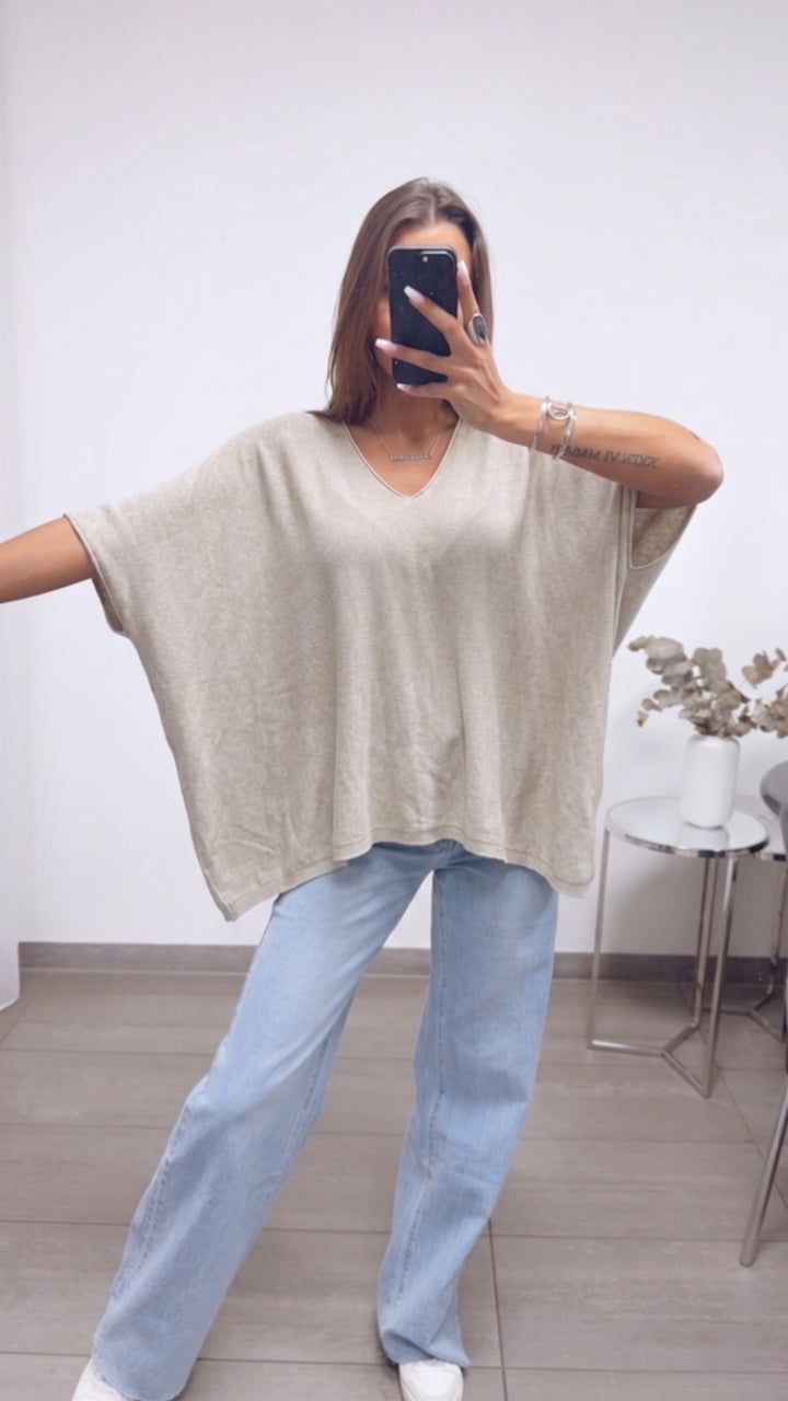 leichter Pullover mit kurzen Fledermausärmeln / beige Art. 16004