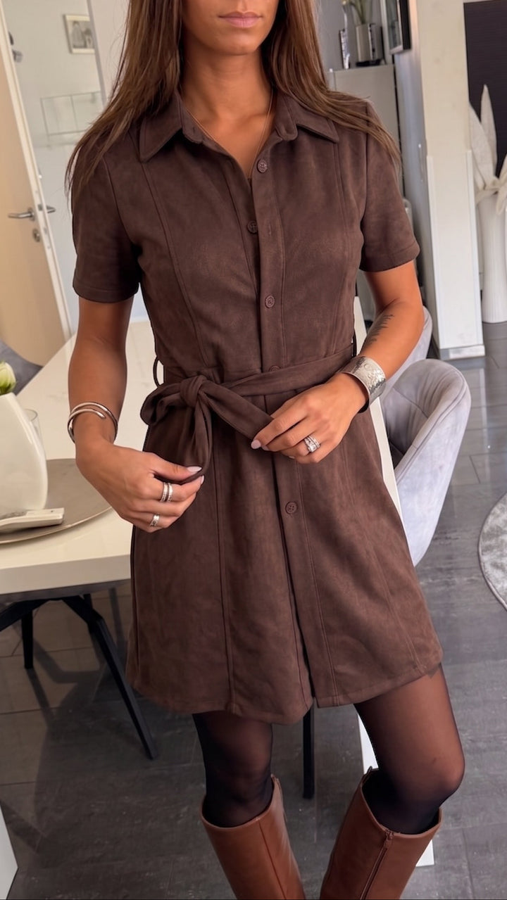 Velours Optik Hemd Blusenkleid mit Bindegürtel / braun Art. 16172