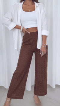 lange Hose mit Loch Stickerei " CH-LS116 " / braun Art. 16051