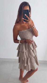 Kurzes Volant Kleid, Smok Bandeau Oberteil / beige light taupe Art. 16068