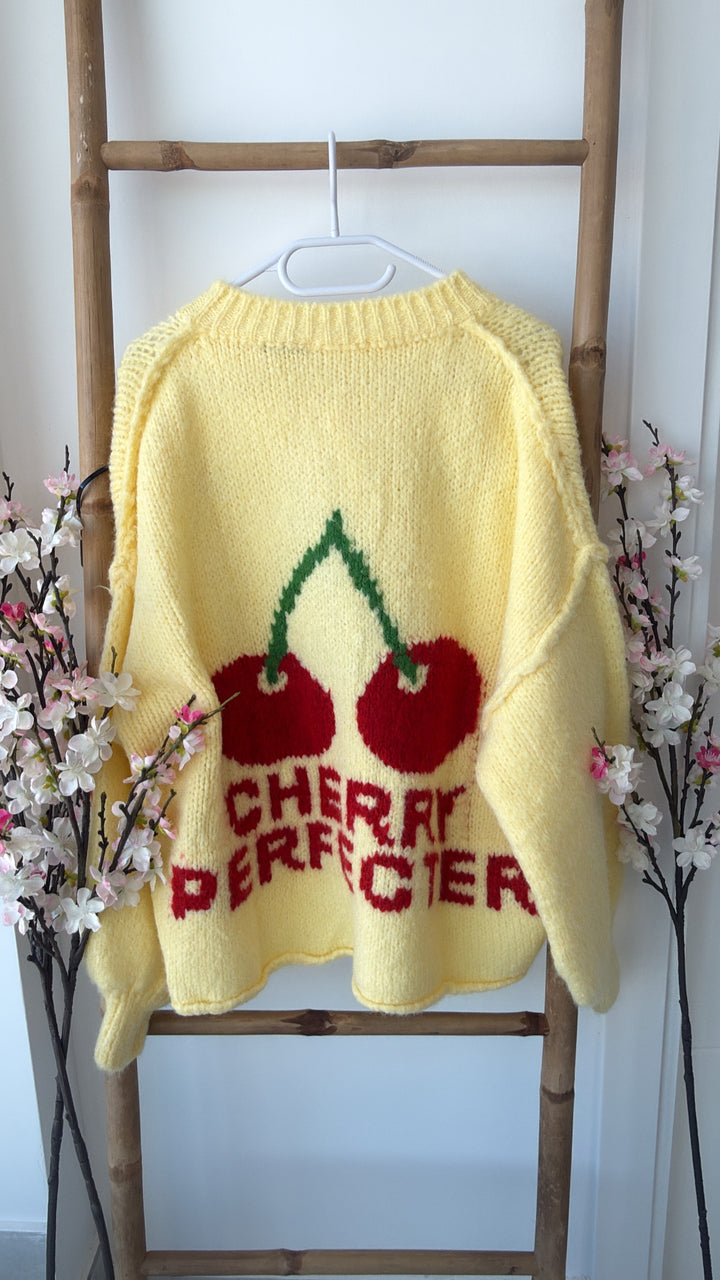 CHERRY Kuschel Cardigan mit goldenen Knöpfen / soft gelb Art. 14056