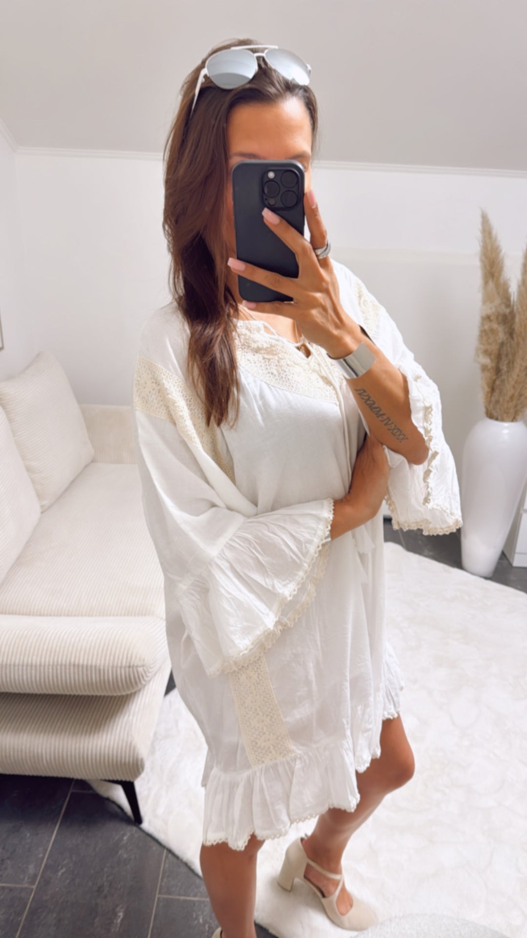 dünne Tunika mit gehäkelten Boho Akzenten / weiss - beige Art. 9317