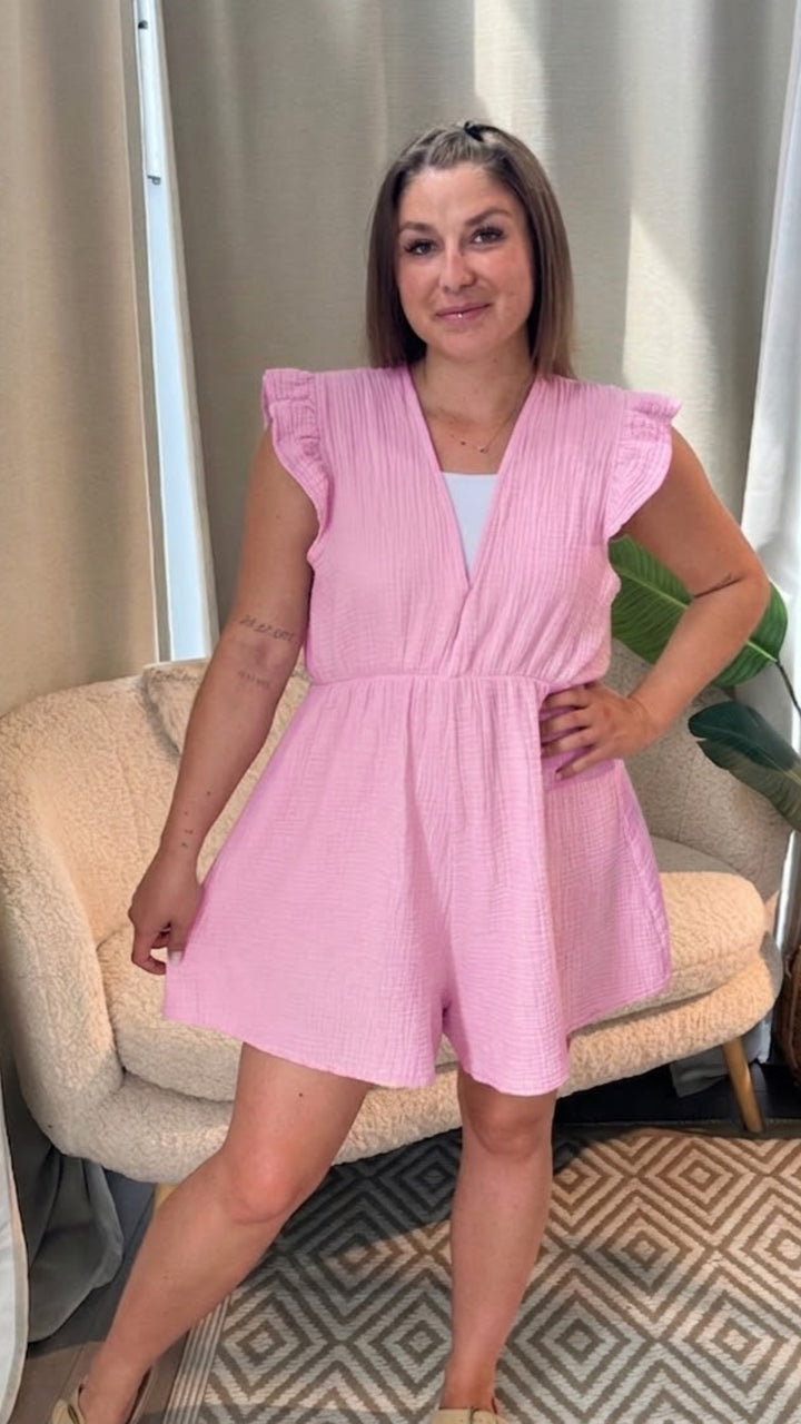 kurzer Musselin Jumpsuit mit Rückenausschnitt / soft pink Art. 15262