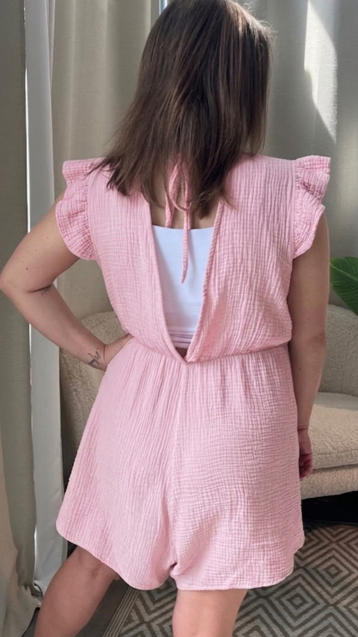 kurzer Musselin Jumpsuit mit Rückenausschnitt / soft pink Art. 15262