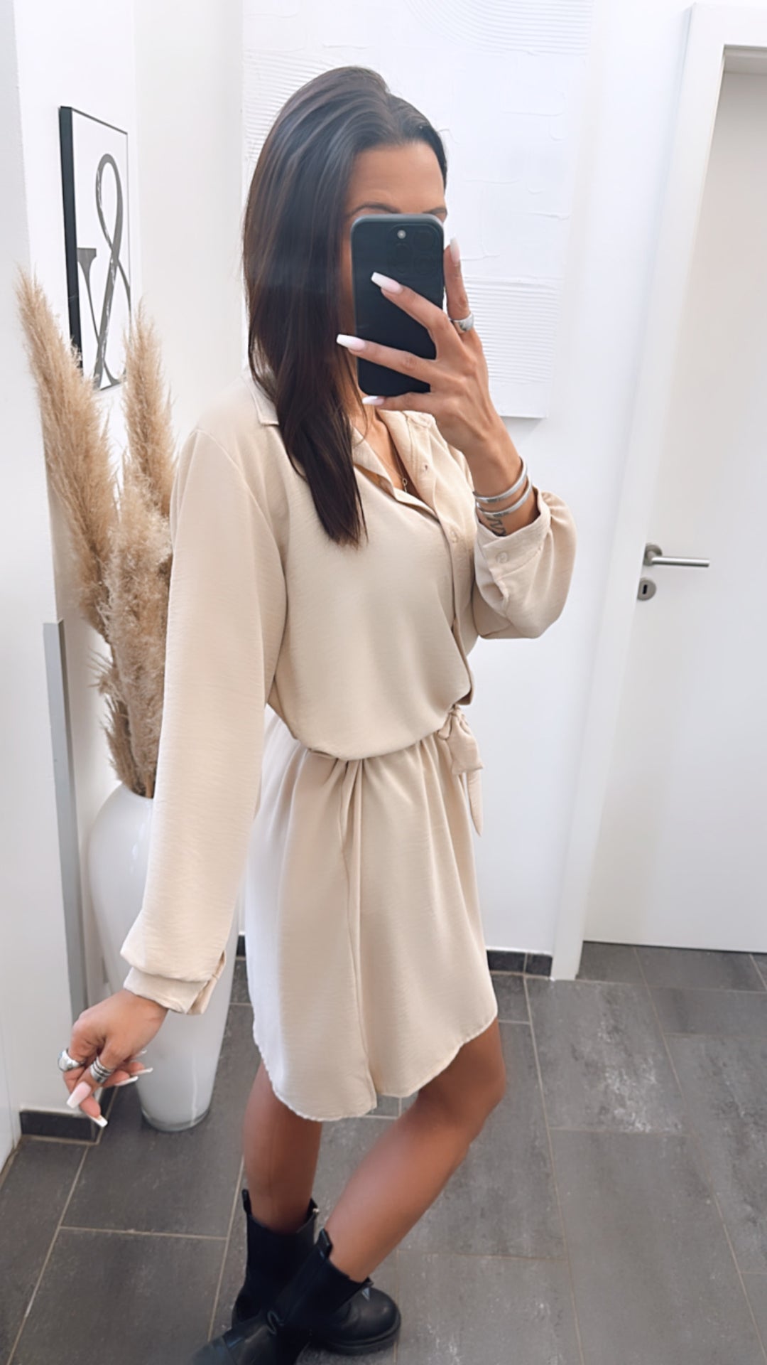 schlichtes Blusen Kleid / beige Art. 5840