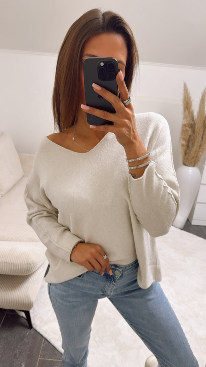Leichter, super weicher Pullover, V-Ausschnitt / helles beige-creme Art. 6193