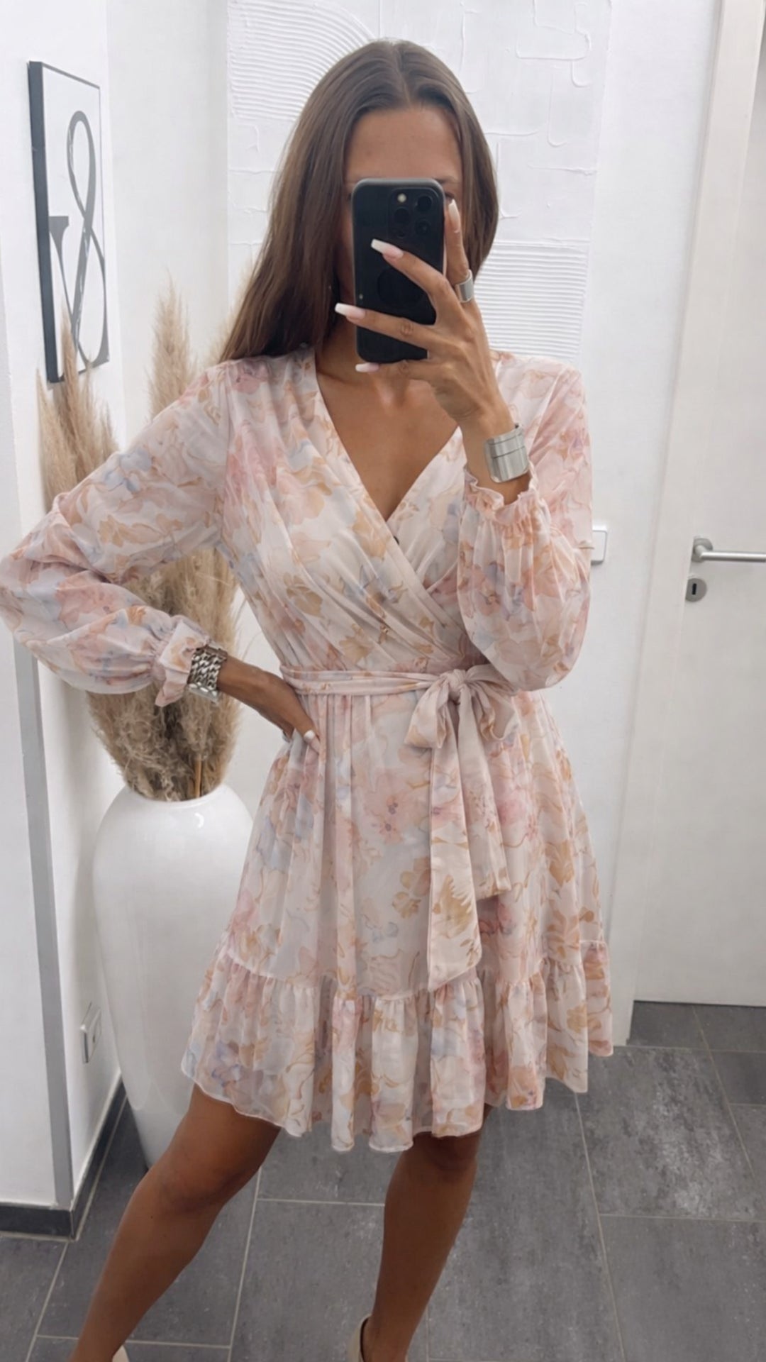 BLUMEN Chiffon Kleid zum binden / creme - gelb - rosa - hell blau Art. 14137