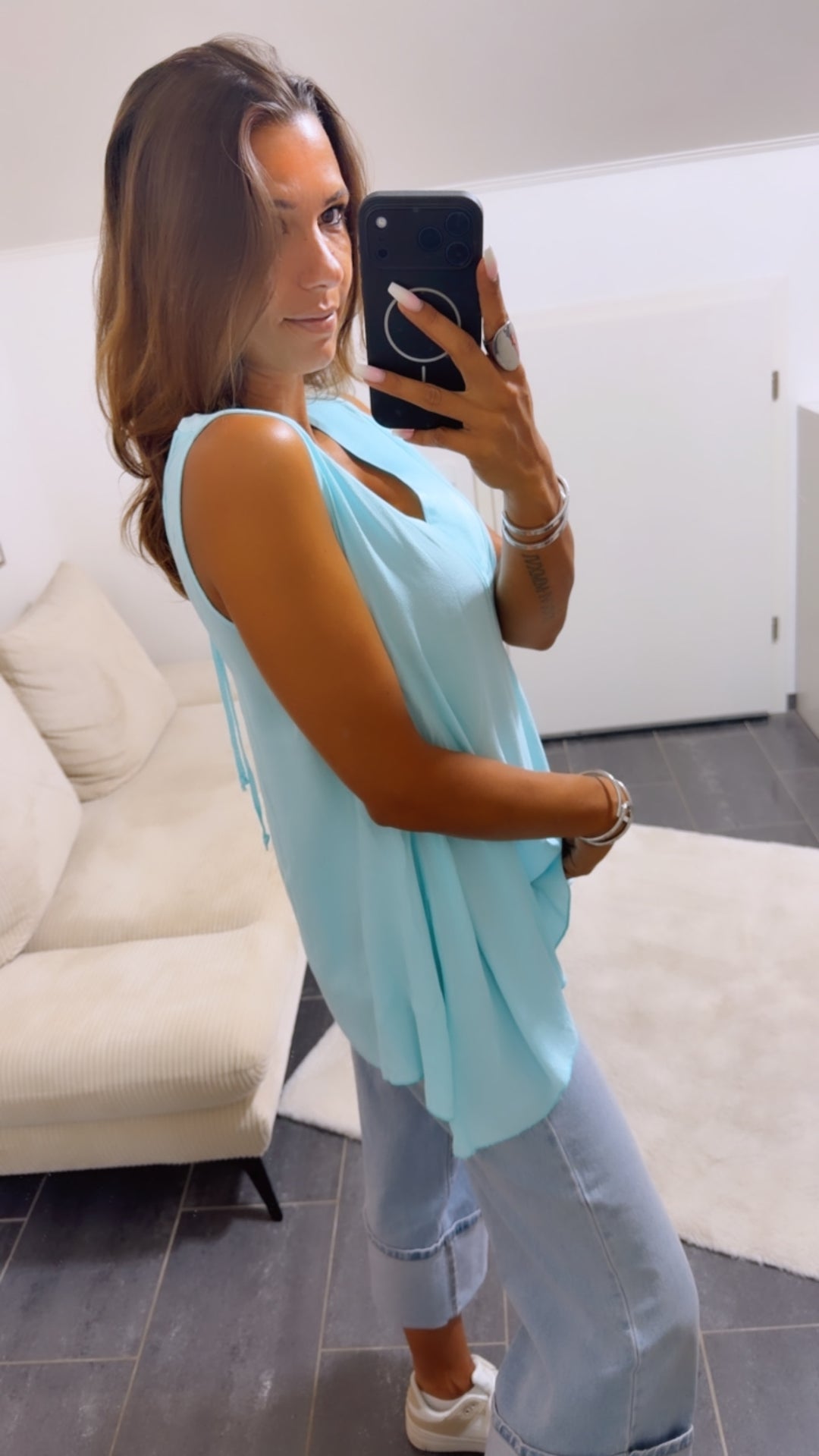 weites Blusen Top mit Bindedetail / light aqua Art. 15439