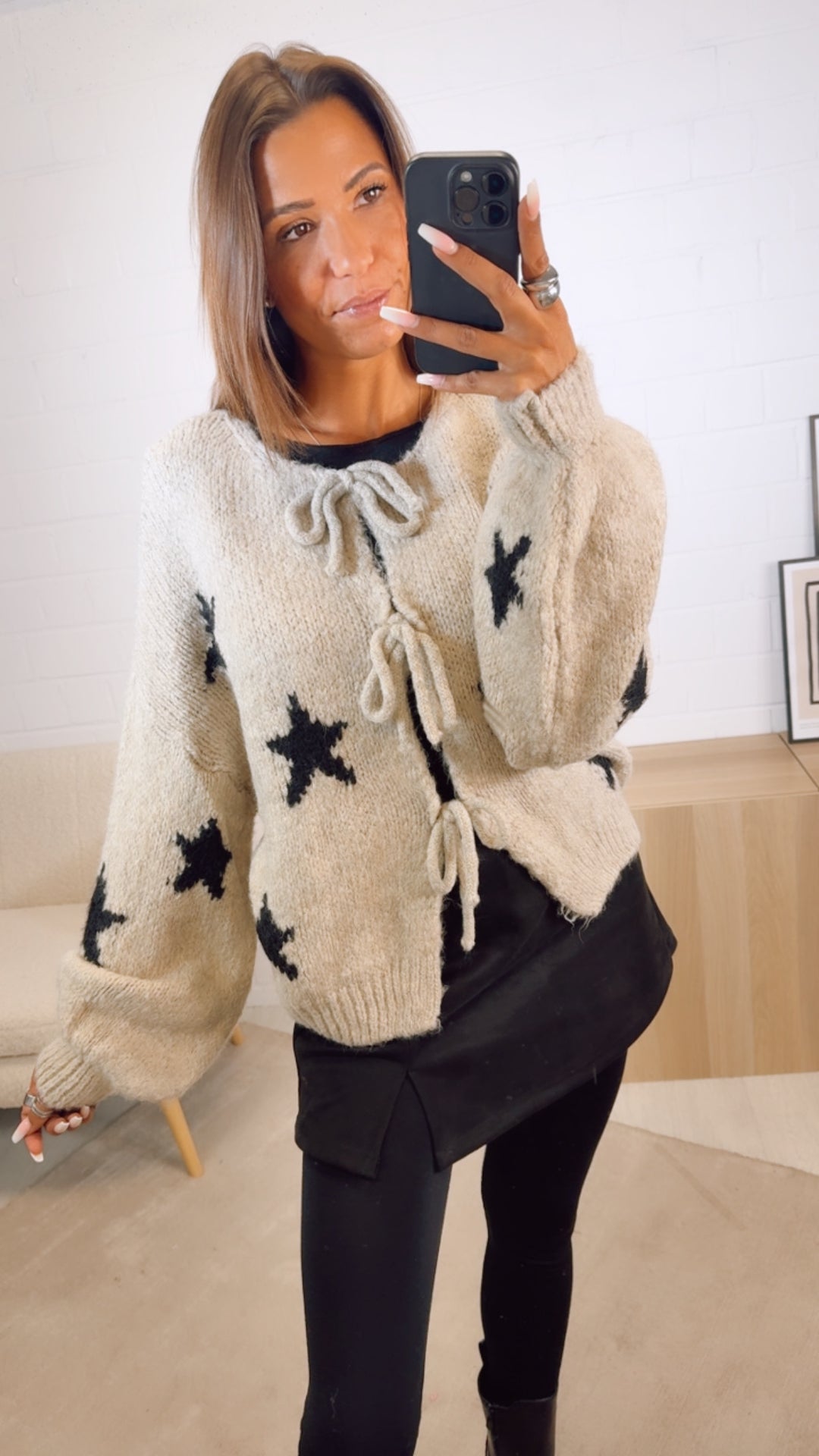 STERNE Strick Cardigan zum schnüren / beige - schwarz Art. 12504
