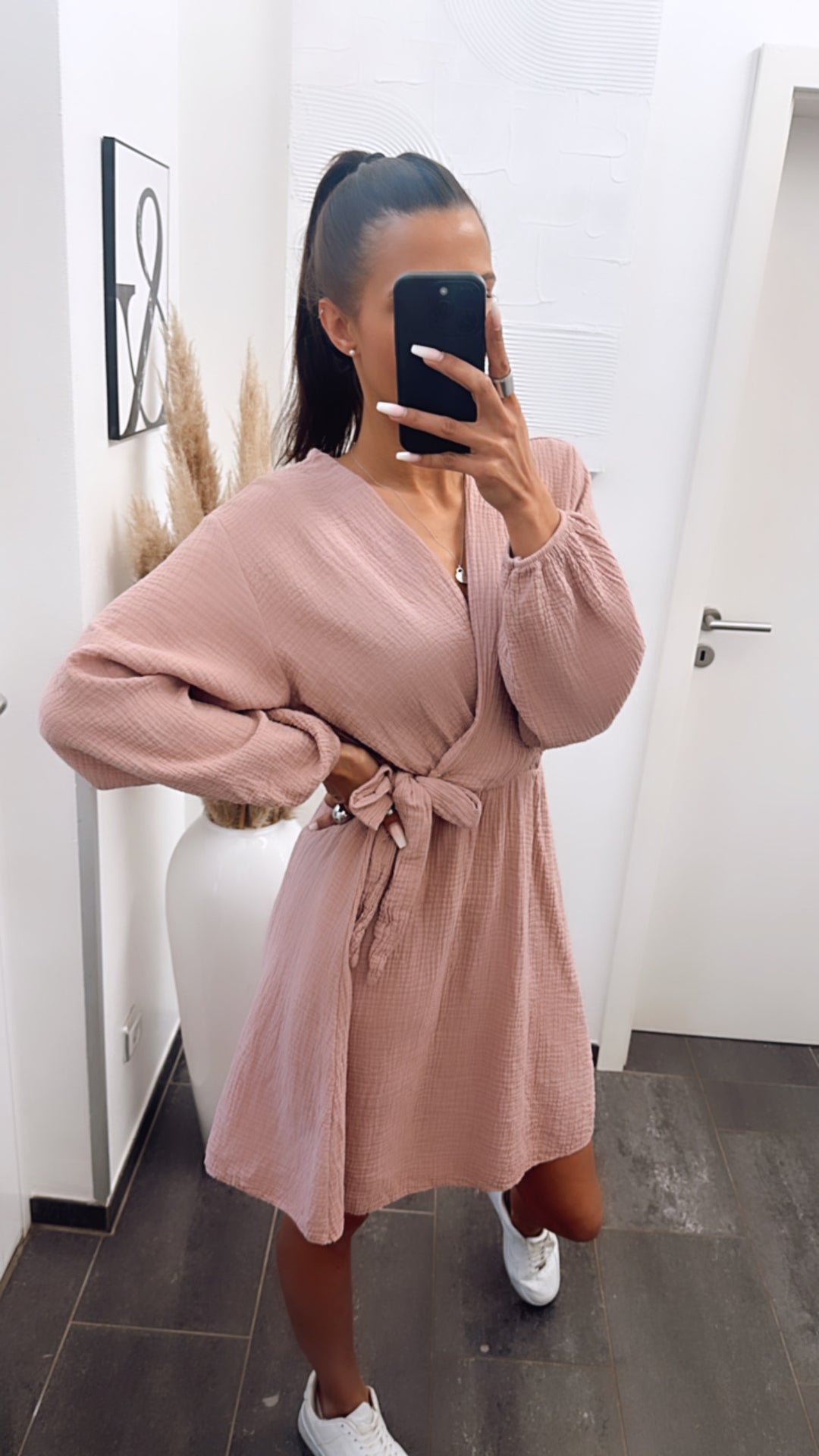 Musselin Kleid in Wickeloptik / altrosa Art. 5847