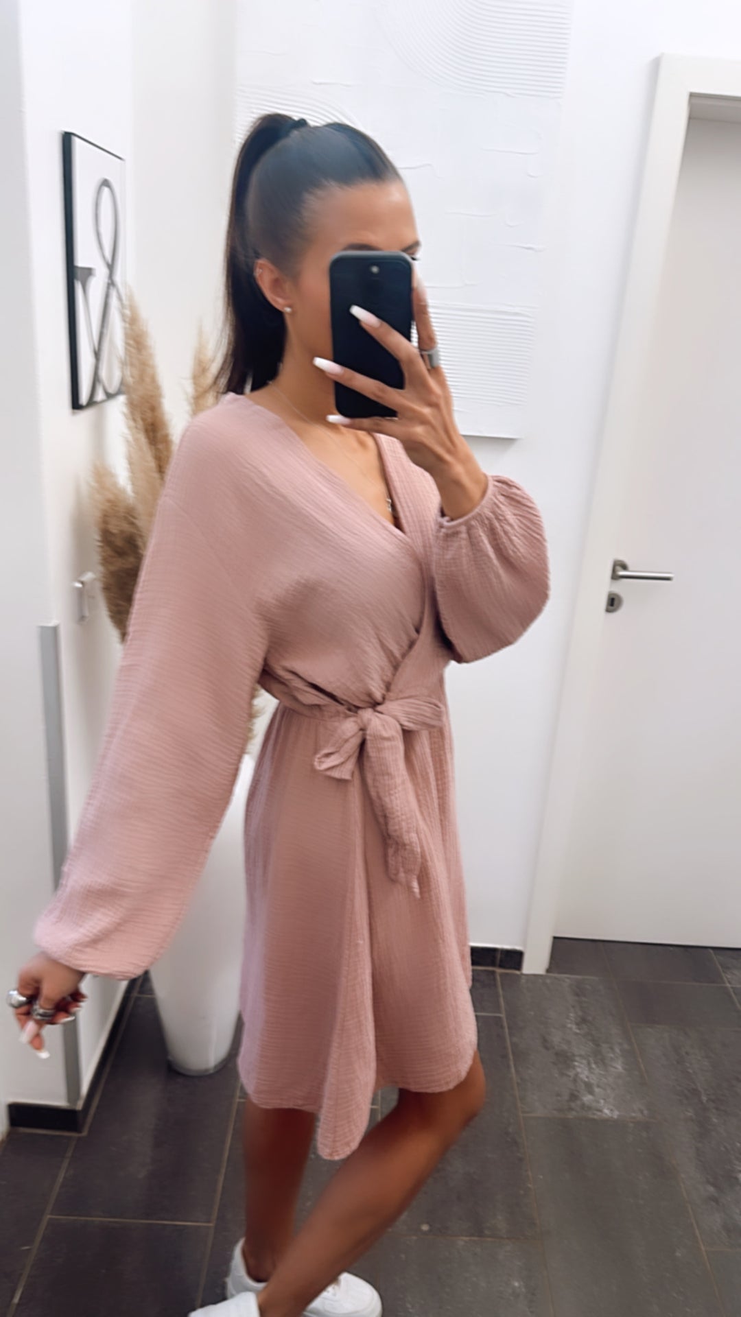 Musselin Kleid in Wickeloptik / altrosa Art. 5847