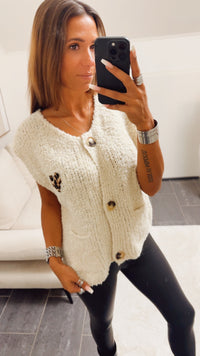 TEDDY Strick Weste mit Leo Herz / creme - beige Art. 12542