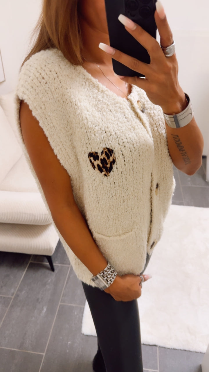 TEDDY Strick Weste mit Leo Herz / creme - beige Art. 12542