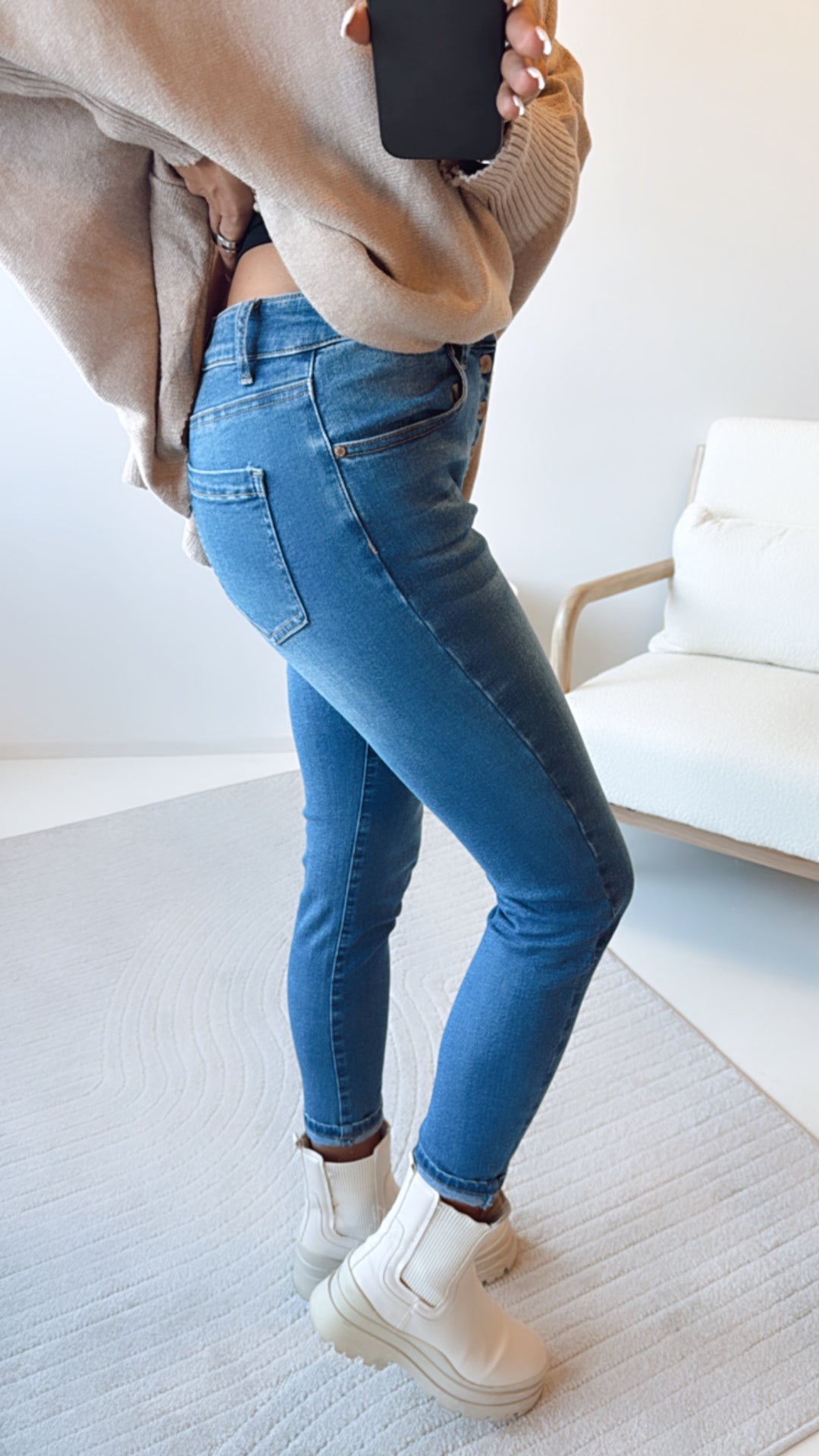Jeans Hose mit Knopfleiste / mittel blau Art. 8397