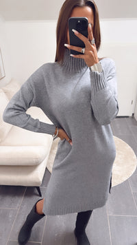 Strick Kleid mit geripptem Kragen, Schlitz / hell grau Art. 8164