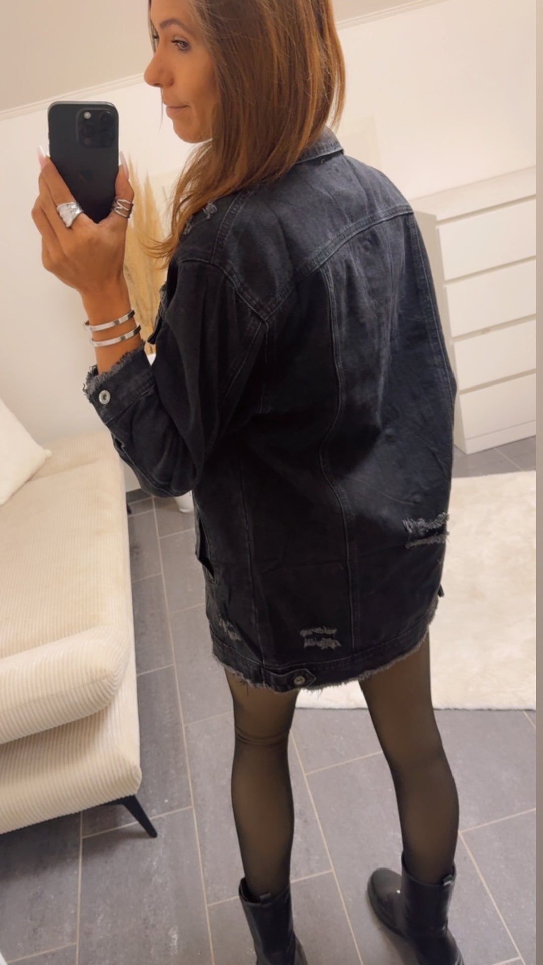 lange Jeansjacke mit used - Elementen / schwarz Art. 4971