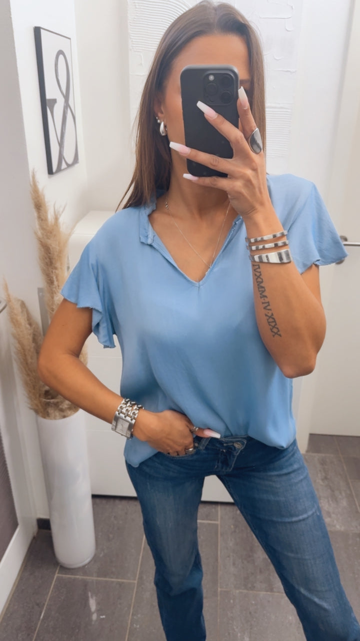 T-Shirt mit Volant Ausschnitt / denim blau Art. 14251