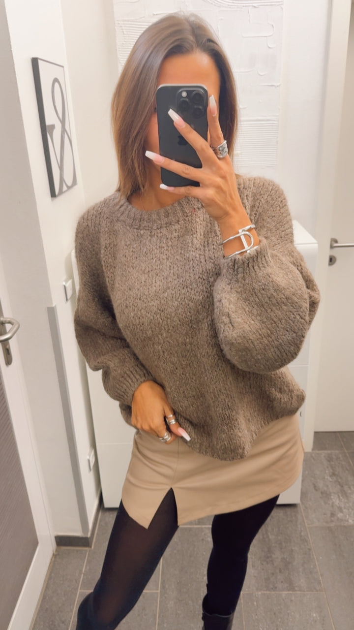 schlichter Strick Pullover mit abgesetztem Ausschnitt / braun meliert Art. 12664