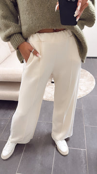legere, weite Hose mit elastischem Bund / creme - weiss Art. 8462