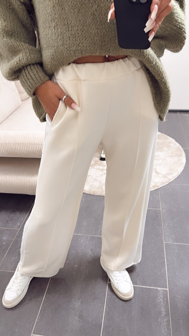 legere, weite Hose mit elastischem Bund / creme - weiss Art. 8462