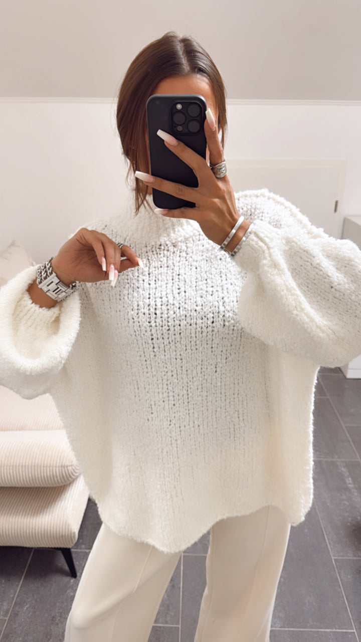 TEDDY oversize Pullover, Stehkragen / weiss Art. 8435