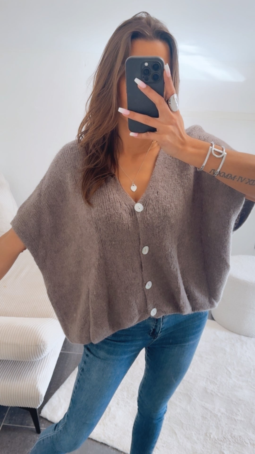 oversize Strick Pullunder, Perlmutt Optik Knöpfe / taupe Art. 14541