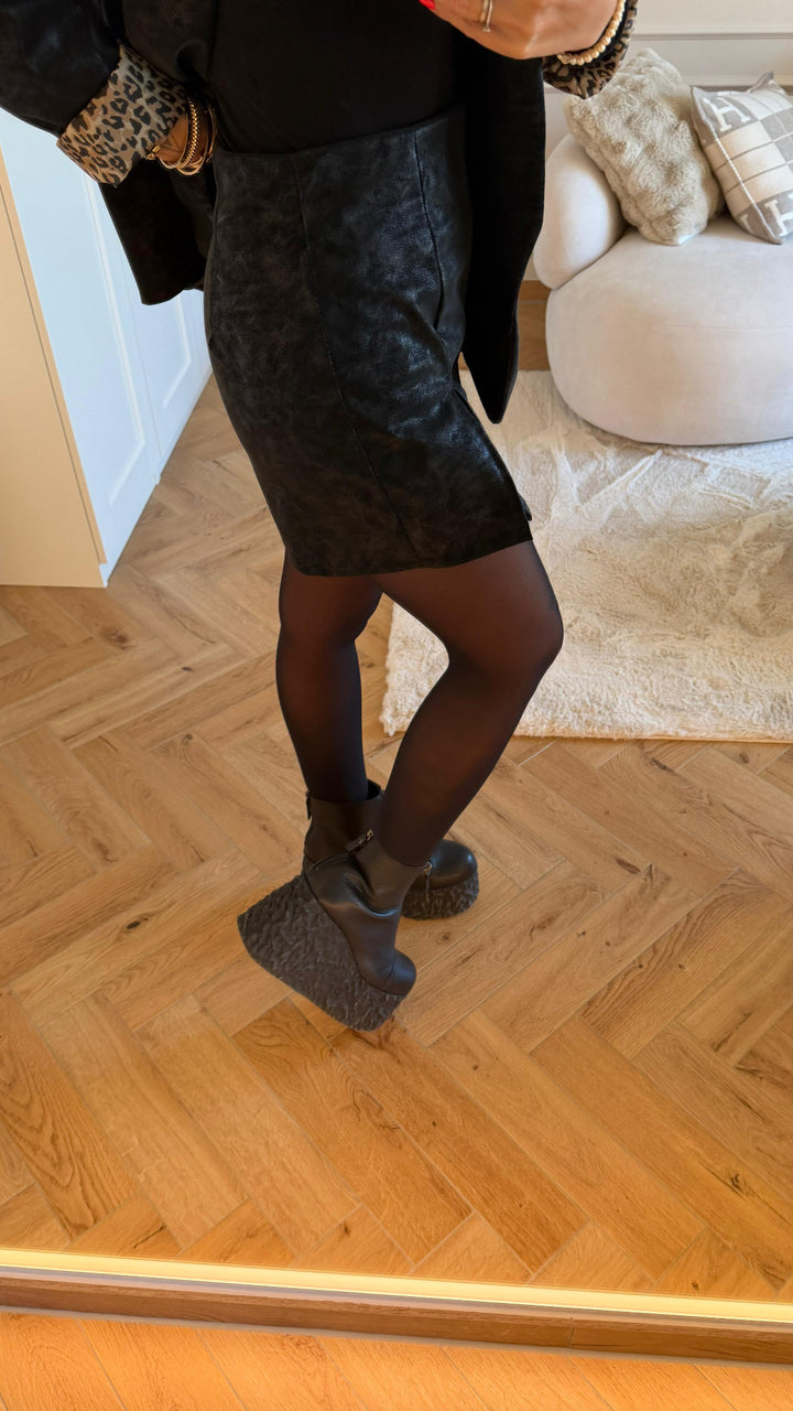 SMOKE LEDEROPTIK Hosenrock , Schimmeroptik / schwarz Art. 12888