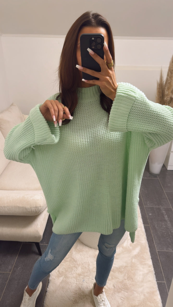 Stehkragen Oversize Pullover mit Schlitz / mint Art. 8577