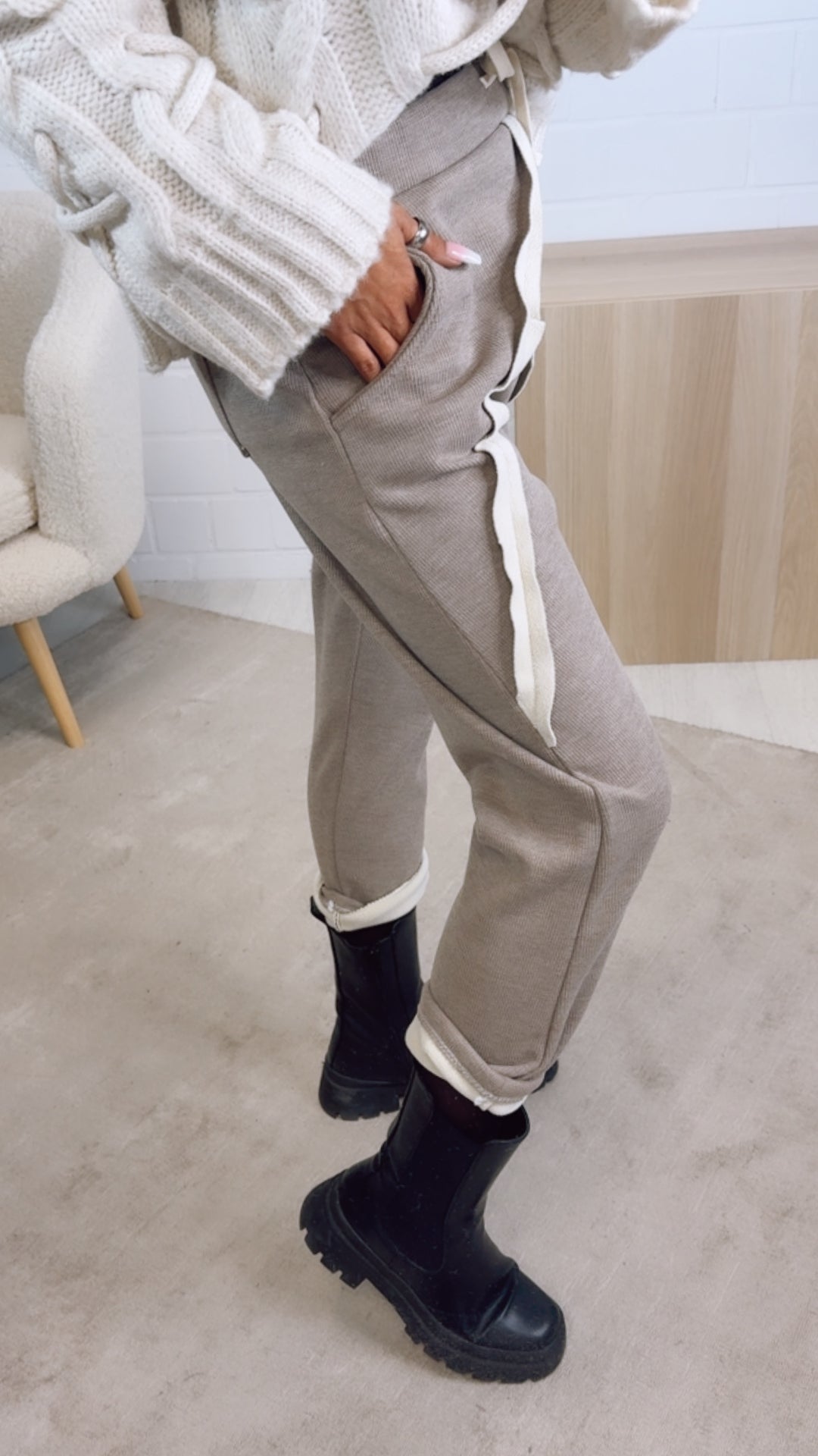 WAFFEL OPTIK gefütterte, lockere Hose, Ziernähte / beige - creme Art. 12986